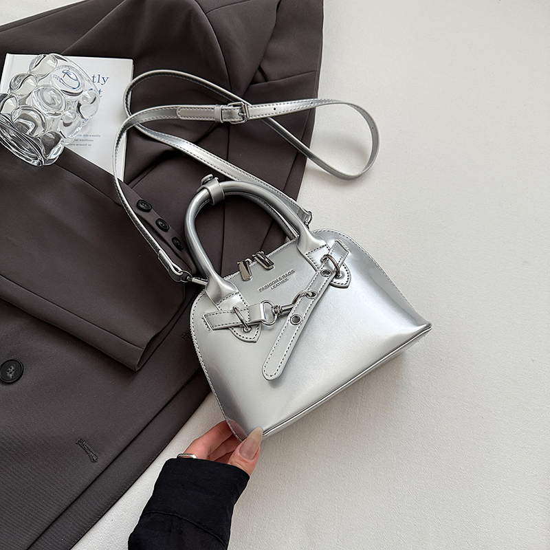 Trendy Red Women's Shoulder Bag - High-End 2025 Commuter Crossbody Shell Bag for Fashion Lovers Trendy Red Women's Shoulder Bag - High-End 2025 Commuter Crossbody Shell Bag for Fashion Lovers