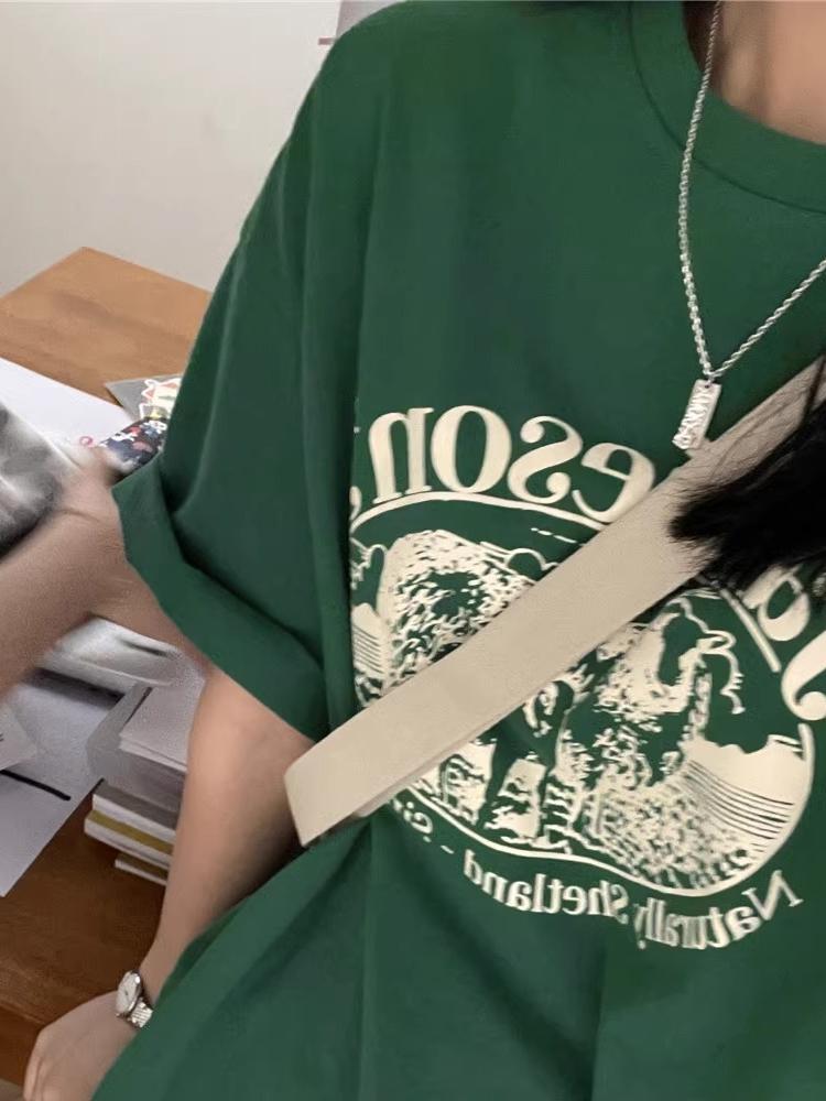 Trendy Retro Pure Cotton Short Sleeve T-Shirt for Men and Women, Plus Size, Loose Fit Hong Kong Style Couple Tee Trendy Retro Pure Cotton Short Sleeve T-Shirt for Men and Women, Plus Size, Loose Fit Hong Kong Style Couple Tee