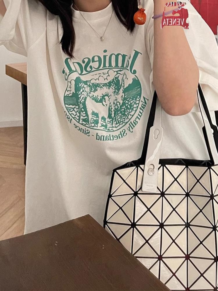 Trendy Retro Pure Cotton Short Sleeve T-Shirt for Men and Women, Plus Size, Loose Fit Hong Kong Style Couple Tee Trendy Retro Pure Cotton Short Sleeve T-Shirt for Men and Women, Plus Size, Loose Fit Hong Kong Style Couple Tee