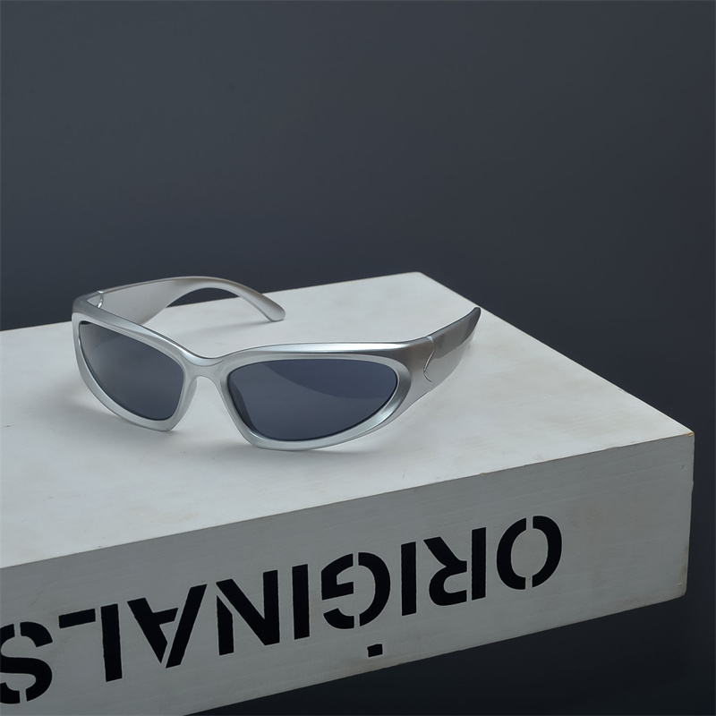 Trendy Retro Tech Punk Sunglasses for Men and Women - Stylish European American Street Photography Eyewear Trendy Retro Tech Punk Sunglasses for Men and Women - Stylish European American Street Photography Eyewear