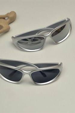 Trendy Retro Tech Punk Sunglasses for Men and Women - Stylish European American Street Photography Eyewear