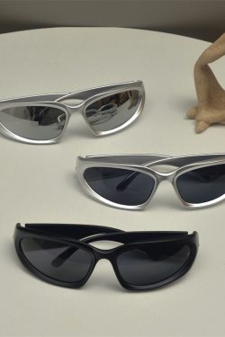 Trendy Retro Tech Punk Sunglasses for Men and Women - Stylish European American Street Photography Eyewear