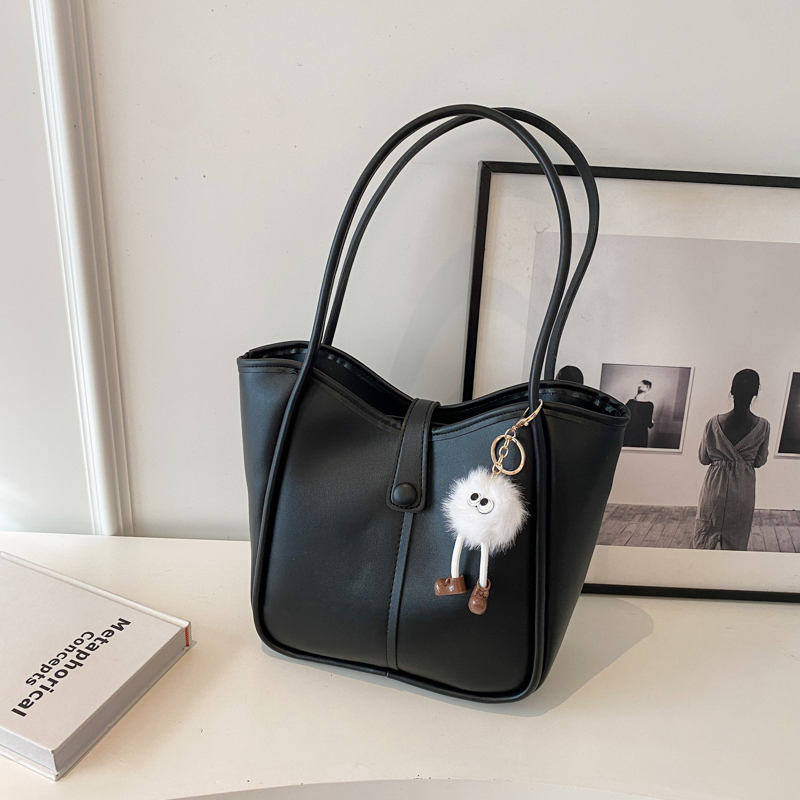 Trendy Retro Women's Tote Bag 2025 - Large Capacity Commuter Bag for Stylish Everyday Use Trendy Retro Women's Tote Bag 2025 - Large Capacity Commuter Bag for Stylish Everyday Use