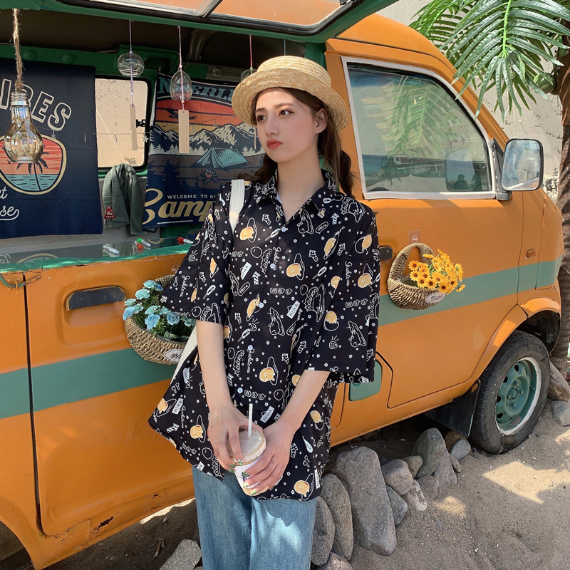 Trendy Short Sleeve Floral Shirt for Women - Hawaiian Beach Style Loose Blouse, 2025 Fashion, Perfect for Summer and Y2K Vibes Trendy Short Sleeve Floral Shirt for Women - Hawaiian Beach Style Loose Blouse, 2025 Fashion, Perfect for Summer and Y2K Vibes