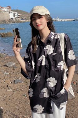 Trendy Short Sleeve Floral Shirt for Women - Hawaiian Beach Style Loose Blouse, 2025 Fashion, Perfect for Summer and Y2K Vibes