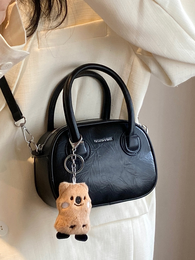 Trendy Silver Women's Handbag 2025 - High-End Small Shoulder Bag & Crossbody for Summer Commuting - Fashionable & Popular Design Trendy Silver Women's Handbag 2025 - High-End Small Shoulder Bag & Crossbody for Summer Commuting - Fashionable & Popular Design