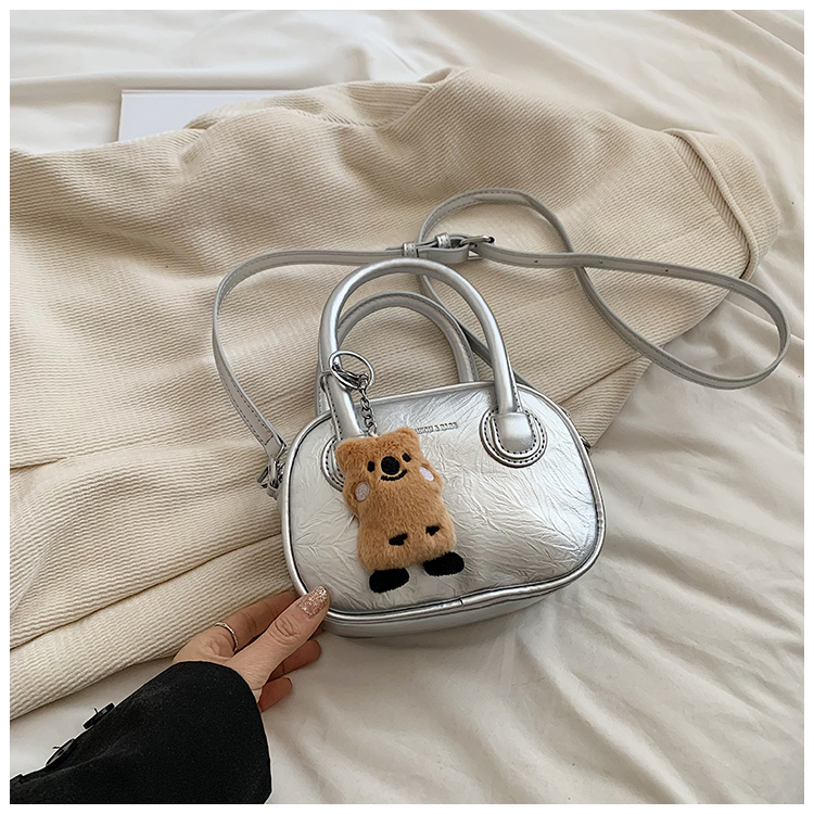 Trendy Silver Women's Handbag 2025 - High-End Small Shoulder Bag & Crossbody for Summer Commuting - Fashionable & Popular Design Trendy Silver Women's Handbag 2025 - High-End Small Shoulder Bag & Crossbody for Summer Commuting - Fashionable & Popular Design