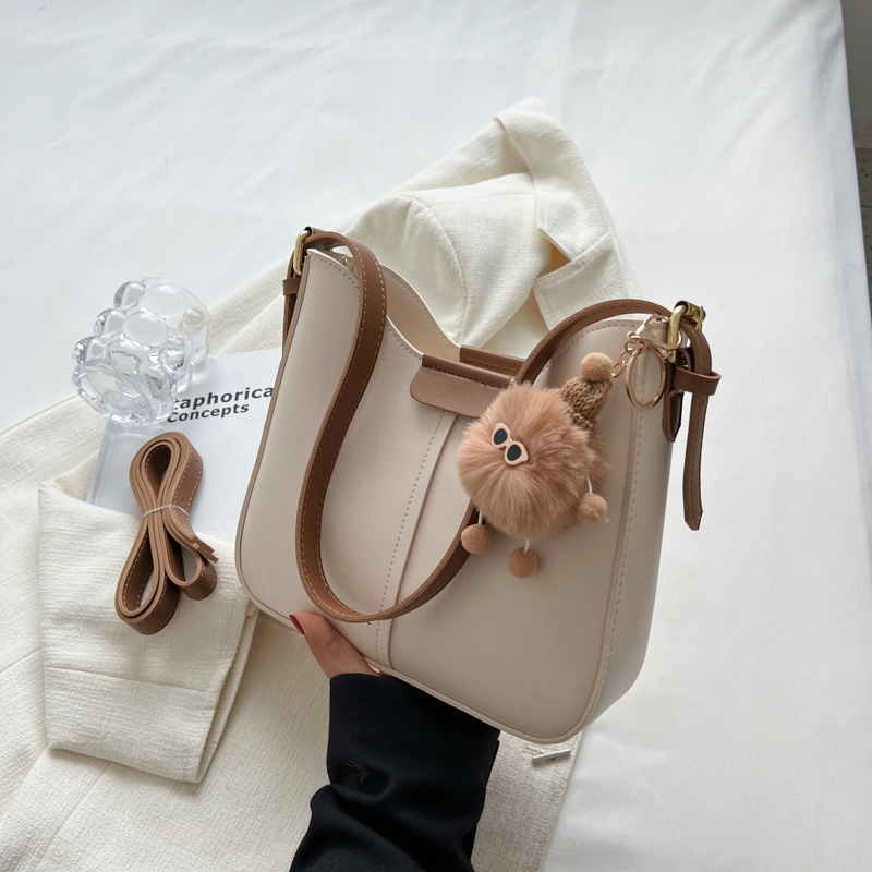 Trendy Spring Summer 2025 Women's Bucket Bag - Versatile High-End Crossbody Shoulder Bag for Everyday Use Trendy Spring Summer 2025 Women's Bucket Bag - Versatile High-End Crossbody Shoulder Bag for Everyday Use