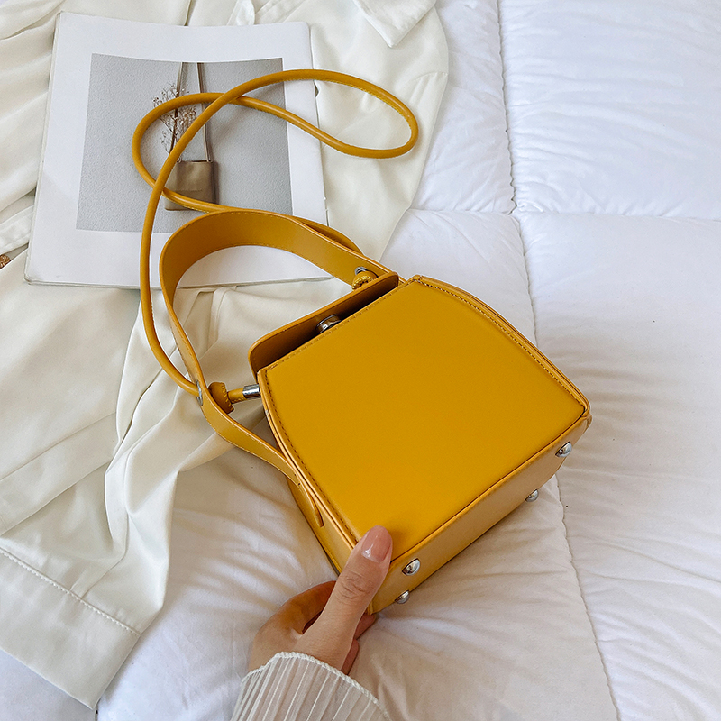 Trendy Square Box Bag for Women - High-End Handheld Shoulder Crossbody Bag for Spring Summer 2025, Versatile Personalized Design Trendy Square Box Bag for Women - High-End Handheld Shoulder Crossbody Bag for Spring Summer 2025, Versatile Personalized Design