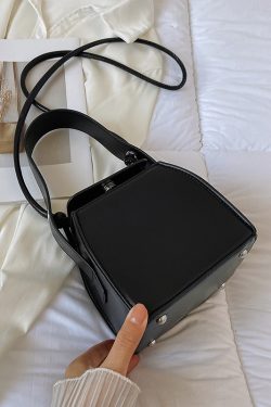 Trendy Square Box Bag for Women - High-End Handheld Shoulder Crossbody Bag for Spring Summer 2025, Versatile Personalized Design