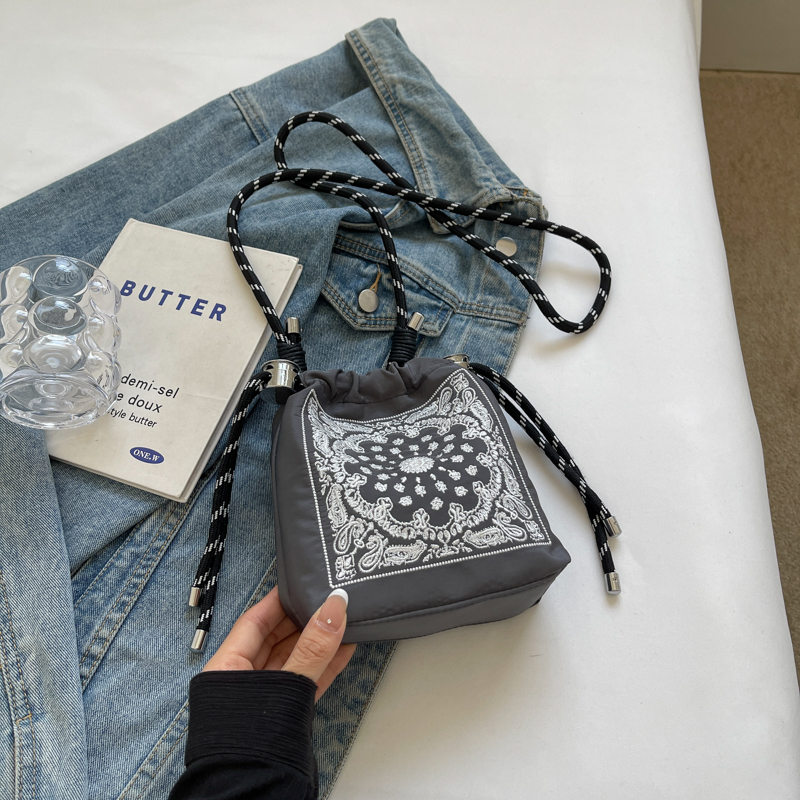 Trendy Summer 2025 Embroidered Khaki Bucket Bag for Women, Nylon Crossbody Phone Bag, Y2K Style Trendy Summer 2025 Embroidered Khaki Bucket Bag for Women, Nylon Crossbody Phone Bag, Y2K Style