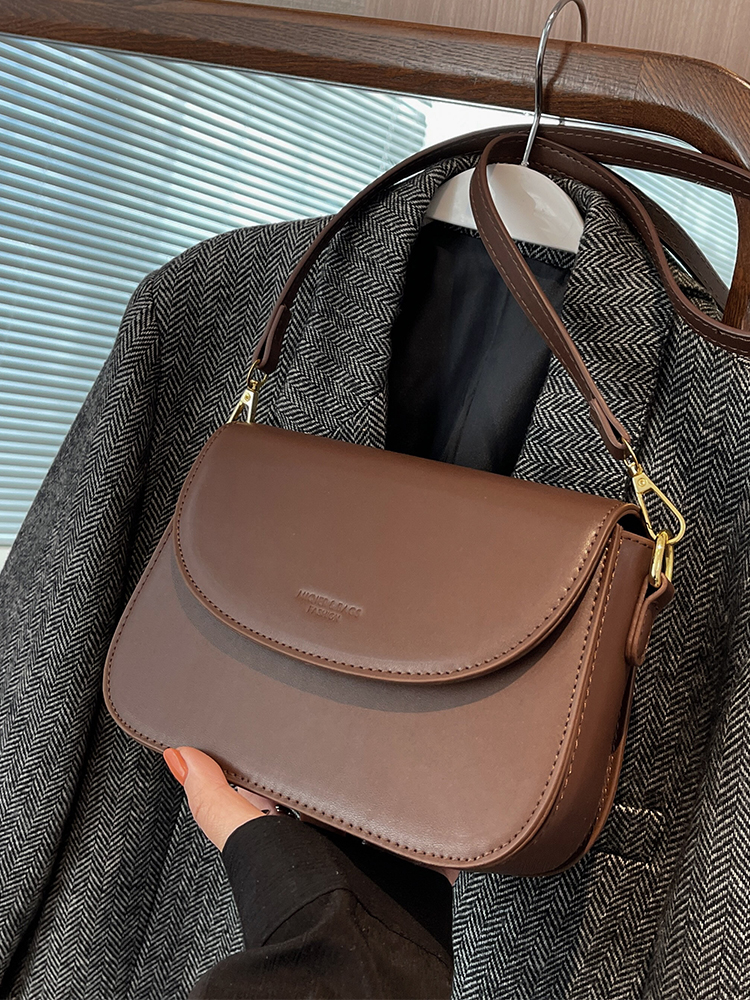 Trendy Summer 2025 Versatile Solid Color Crossbody Shoulder Bag - Chic Small Square Design for Fashionable Outfits Trendy Summer 2025 Versatile Solid Color Crossbody Shoulder Bag - Chic Small Square Design for Fashionable Outfits