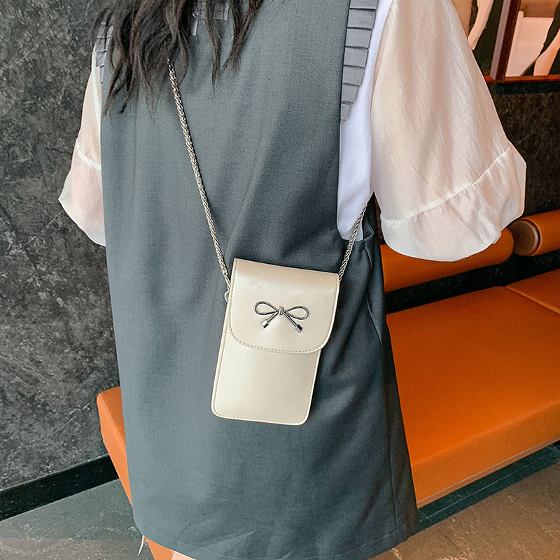 Trendy Summer Crossbody Mini Bag for Women - High-End Touch Screen Silver Phone Bag 2025 Fashion Accessory Trendy Summer Crossbody Mini Bag for Women - High-End Touch Screen Silver Phone Bag 2025 Fashion Accessory