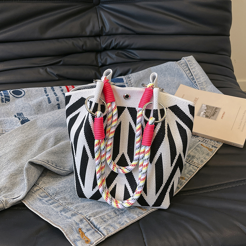 Trendy Summer Embroidered Purple Bucket Tote Bag for Women - Fresh 2025 Phone Bag, Cute Design, Fashionable Accessory Trendy Summer Embroidered Purple Bucket Tote Bag for Women - Fresh 2025 Phone Bag, Cute Design, Fashionable Accessory