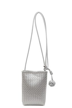 Trendy Summer Woven Silver Crossbody Bag for Women – Compact Lightweight 2025 Design for Phones and Essentials