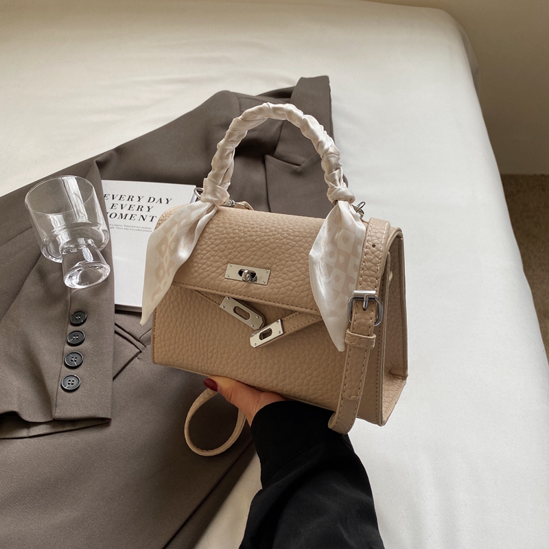 Trendy Women's 2025 High-End Tote Bag - Fashionable Shoulder Crossbody Small Square Bag Trendy Women's 2025 High-End Tote Bag - Fashionable Shoulder Crossbody Small Square Bag