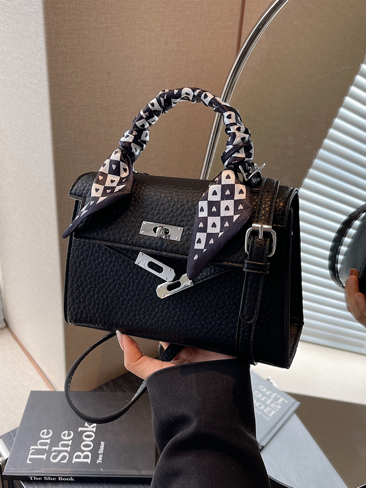 Trendy Women's 2025 High-End Tote Bag - Fashionable Shoulder Crossbody Small Square Bag Trendy Women's 2025 High-End Tote Bag - Fashionable Shoulder Crossbody Small Square Bag