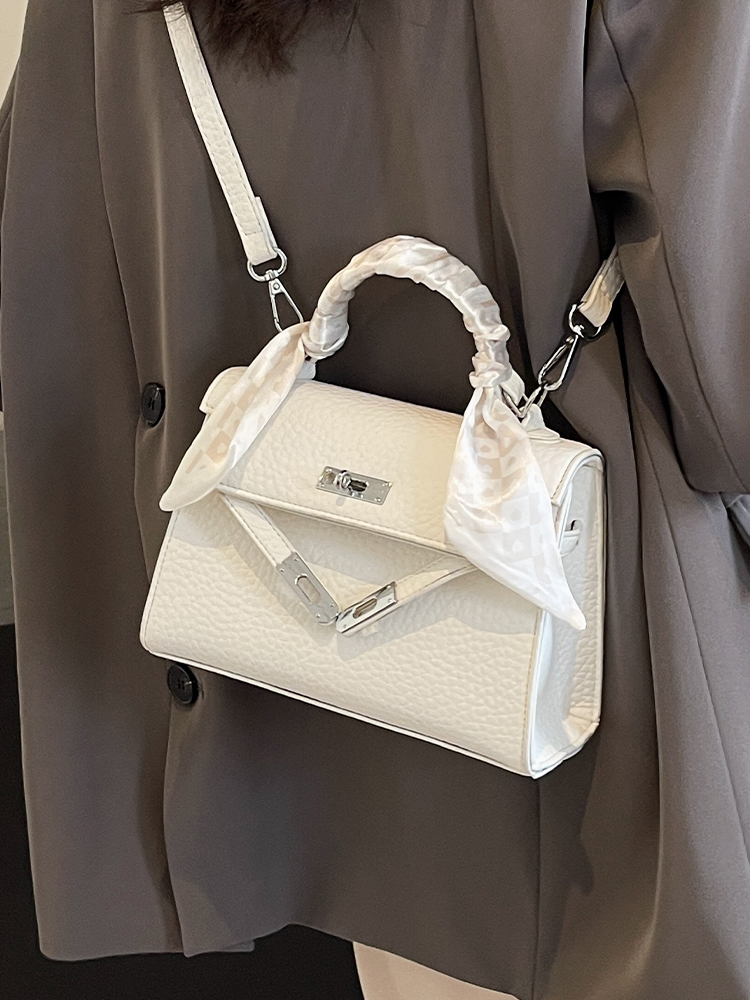 Trendy Women's 2025 High-End Tote Bag - Fashionable Shoulder Crossbody Small Square Bag Trendy Women's 2025 High-End Tote Bag - Fashionable Shoulder Crossbody Small Square Bag