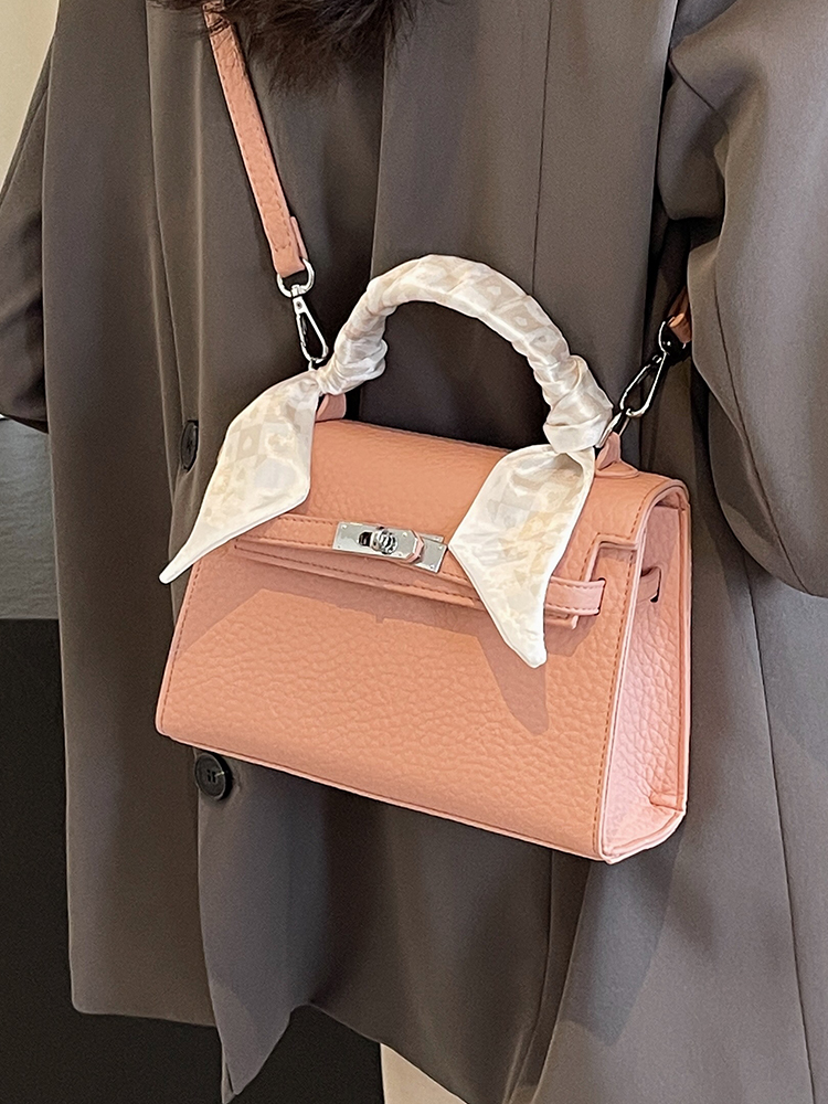 Trendy Women's 2025 High-End Tote Bag - Fashionable Shoulder Crossbody Small Square Bag Trendy Women's 2025 High-End Tote Bag - Fashionable Shoulder Crossbody Small Square Bag