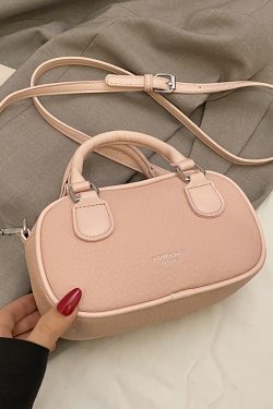 Trendy Women's High-End Shoulder Bag 2025 - Versatile Crossbody Handbag for Commuting and Daily Use