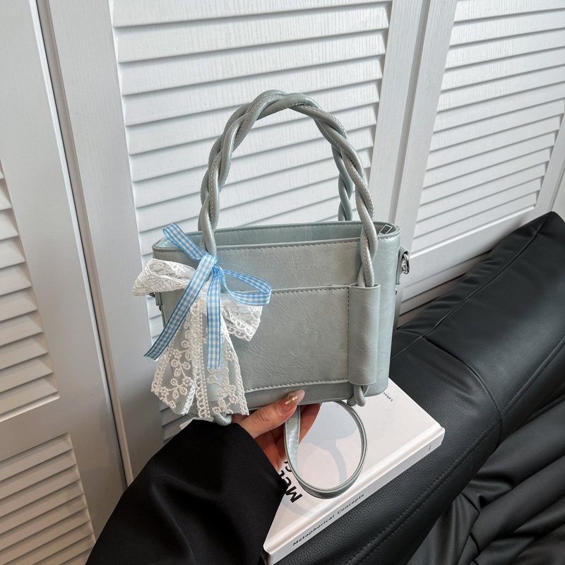 Trendy Women's High-End Tote Bag 2025 - Fashionable Commuting Shoulder Crossbody Bucket Bag for Everyday Style Trendy Women's High-End Tote Bag 2025 - Fashionable Commuting Shoulder Crossbody Bucket Bag for Everyday Style