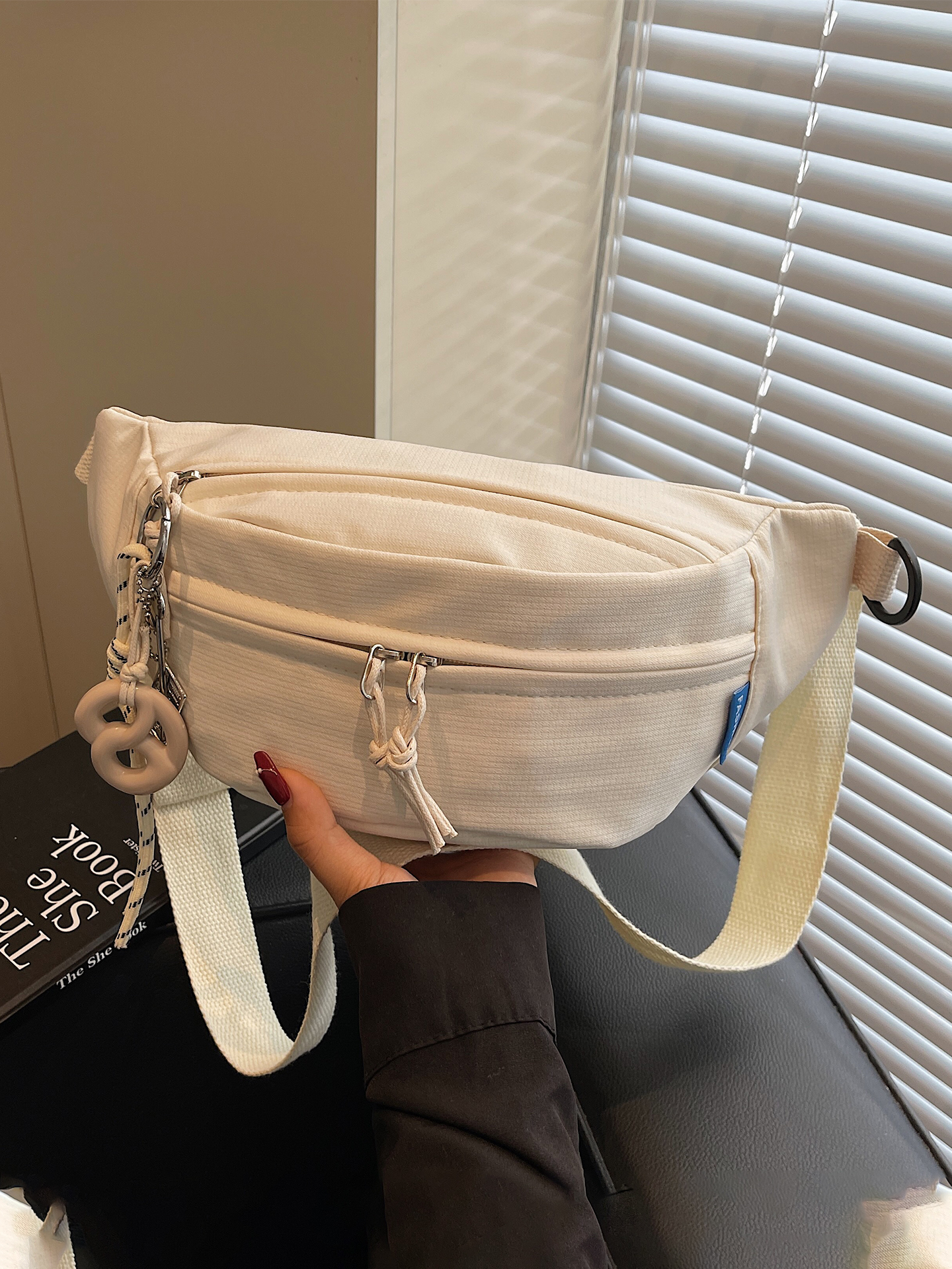 Trendy Women's Leisure Chest Bag 2025, Versatile Shoulder & Crossbody Bag, Popular High-End Fashion Accessory Trendy Women's Leisure Chest Bag 2025, Versatile Shoulder & Crossbody Bag, Popular High-End Fashion Accessory