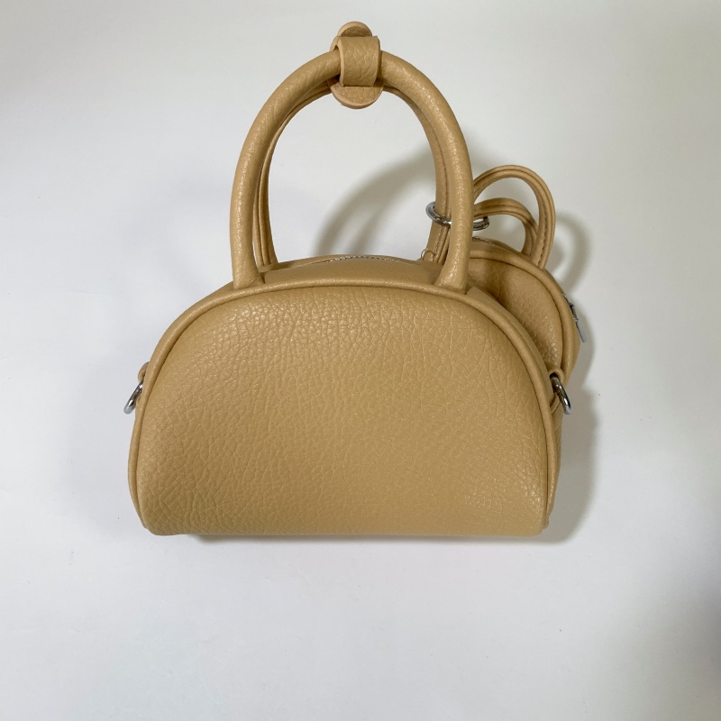 Trendy Women's Red Shoulder Bag - 2025 High-End Commuter Crossbody Pillow Bag for Fashion Lovers Trendy Women's Red Shoulder Bag - 2025 High-End Commuter Crossbody Pillow Bag for Fashion Lovers