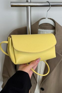 Trendy Women's Red Shoulder Crossbody Bag 2025 - Versatile Small Handbag for Fashionable Everyday Use