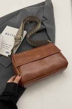 Trendy Women's Retro Small Square Bag 2025 - High-End Spring Shoulder Crossbody Handbag