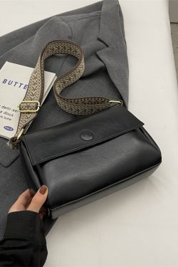 Trendy Women's Retro Small Square Bag 2025 - High-End Spring Shoulder Crossbody Handbag