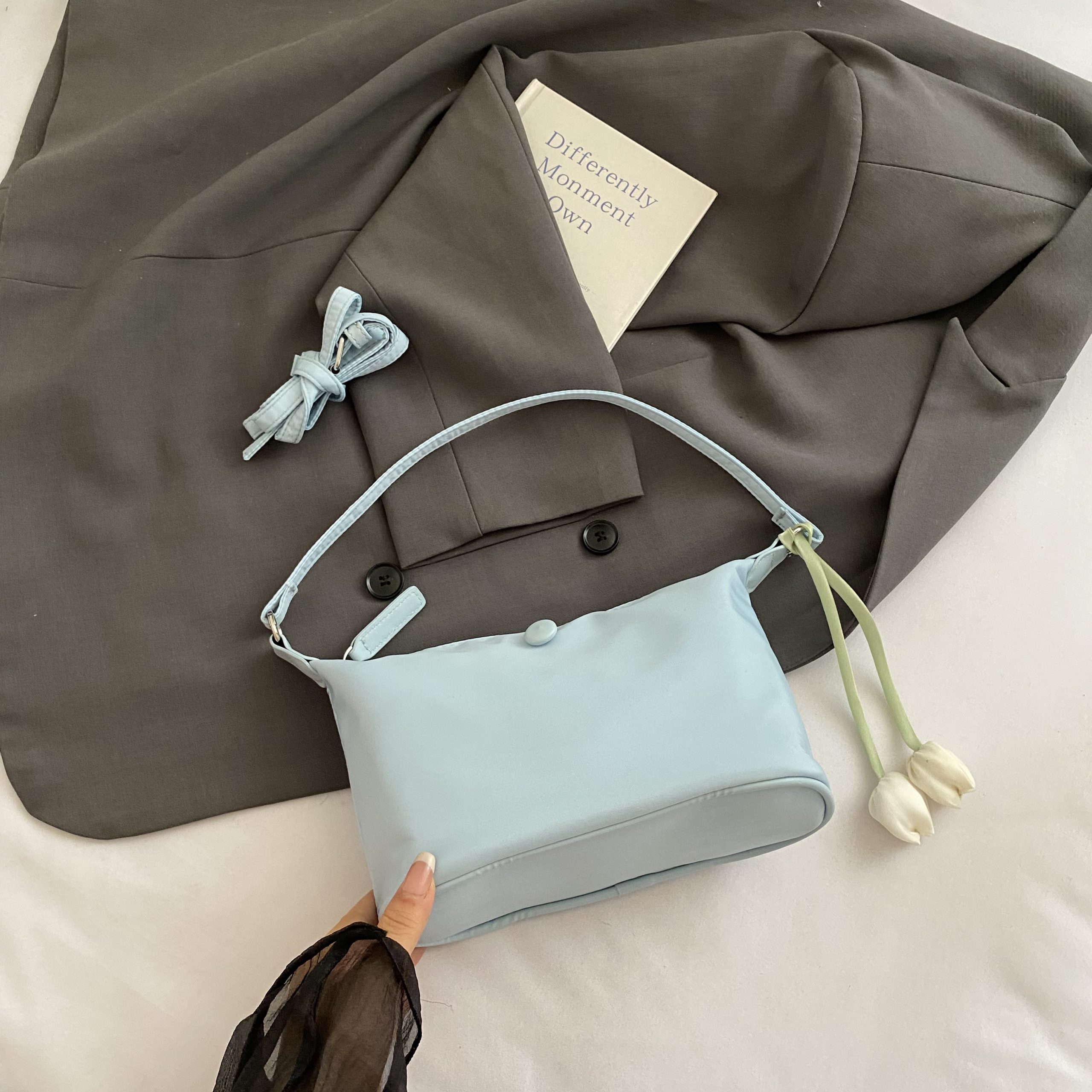 Trendy Women's Shoulder Crossbody Bags - Casual Versatile Underarm Fabric Bags for Everyday Commuting 2025 Trendy Women's Shoulder Crossbody Bags - Casual Versatile Underarm Fabric Bags for Everyday Commuting 2025