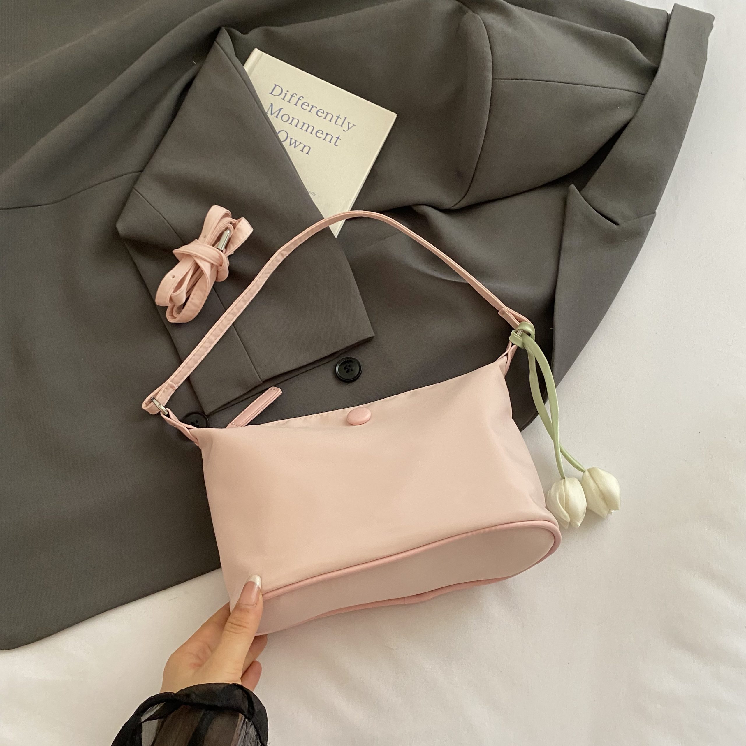 Trendy Women's Shoulder Crossbody Bags - Casual Versatile Underarm Fabric Bags for Everyday Commuting 2025 Trendy Women's Shoulder Crossbody Bags - Casual Versatile Underarm Fabric Bags for Everyday Commuting 2025