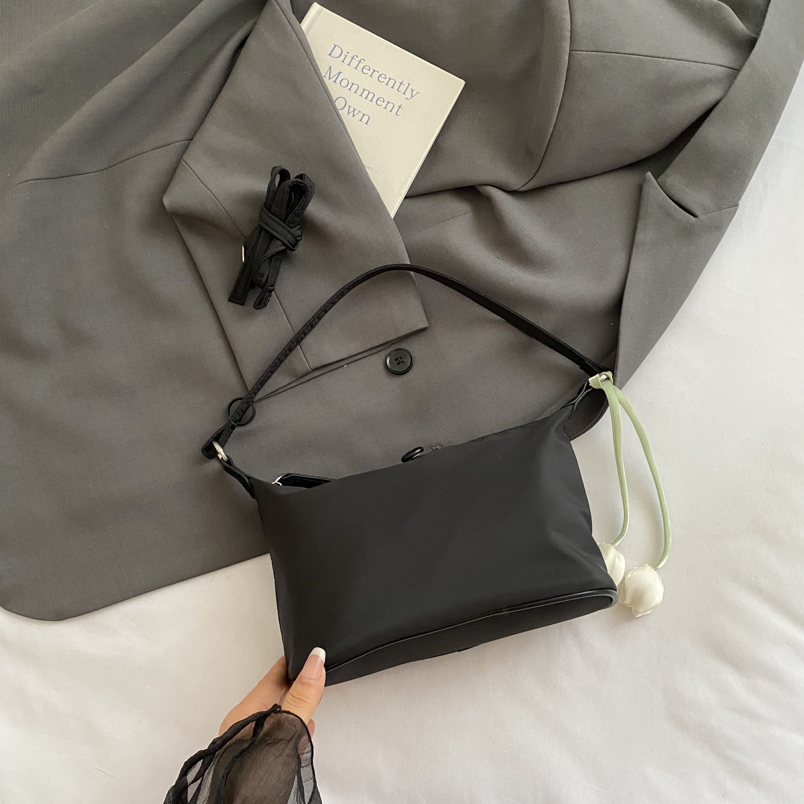 Trendy Women's Shoulder Crossbody Bags - Casual Versatile Underarm Fabric Bags for Everyday Commuting 2025 Trendy Women's Shoulder Crossbody Bags - Casual Versatile Underarm Fabric Bags for Everyday Commuting 2025