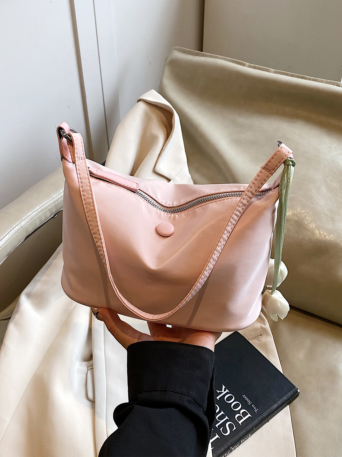 Trendy Women's Shoulder Crossbody Bags - Casual Versatile Underarm Fabric Bags for Everyday Commuting 2025 Trendy Women's Shoulder Crossbody Bags - Casual Versatile Underarm Fabric Bags for Everyday Commuting 2025