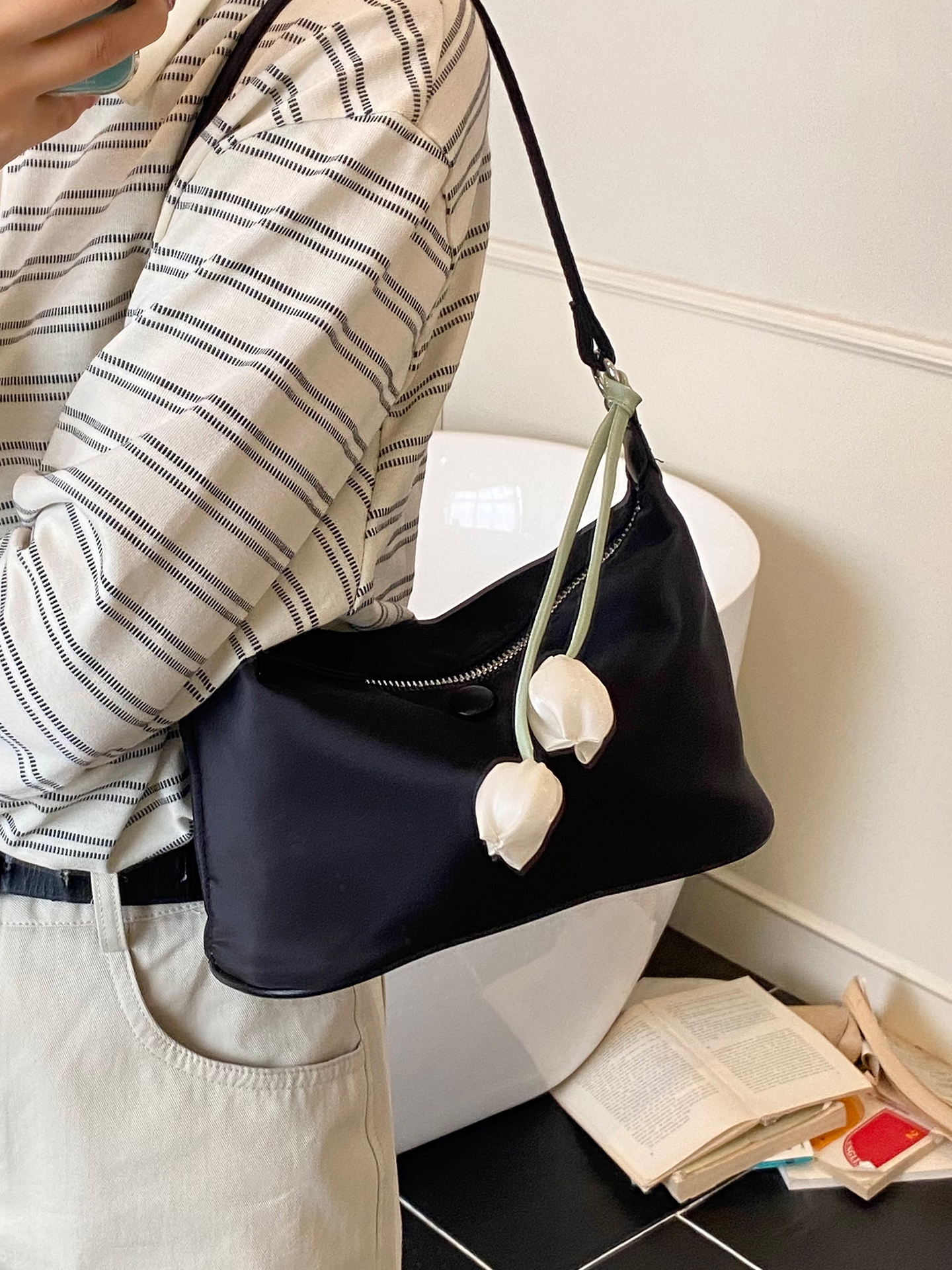 Trendy Women's Shoulder Crossbody Bags - Casual Versatile Underarm Fabric Bags for Everyday Commuting 2025 Trendy Women's Shoulder Crossbody Bags - Casual Versatile Underarm Fabric Bags for Everyday Commuting 2025