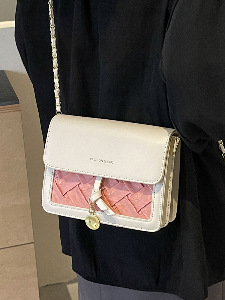 Trendy Women's Summer Diagonal Cross Small Square Bag - Diamond Quilted Chain Shoulder Bag for High-End Fashion 2025 Trendy Women's Summer Diagonal Cross Small Square Bag - Diamond Quilted Chain Shoulder Bag for High-End Fashion 2025