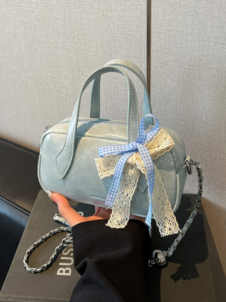 Trendy Women's Tote Bag 2025 | Versatile High-End Feel Shoulder & Crossbody Bag for Chic Style Trendy Women's Tote Bag 2025 | Versatile High-End Feel Shoulder & Crossbody Bag for Chic Style