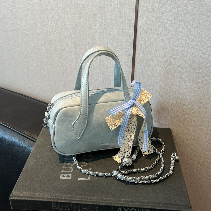 Trendy Women's Tote Bag 2025 | Versatile High-End Feel Shoulder & Crossbody Bag for Chic Style Trendy Women's Tote Bag 2025 | Versatile High-End Feel Shoulder & Crossbody Bag for Chic Style