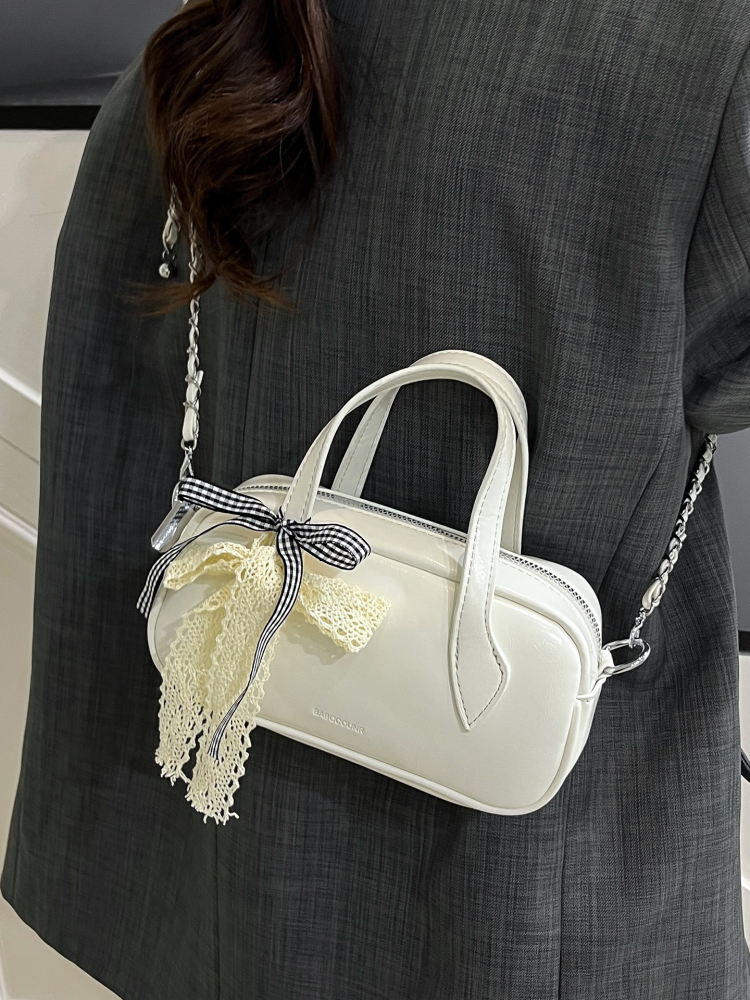 Trendy Women's Tote Bag 2025 | Versatile High-End Feel Shoulder & Crossbody Bag for Chic Style Trendy Women's Tote Bag 2025 | Versatile High-End Feel Shoulder & Crossbody Bag for Chic Style