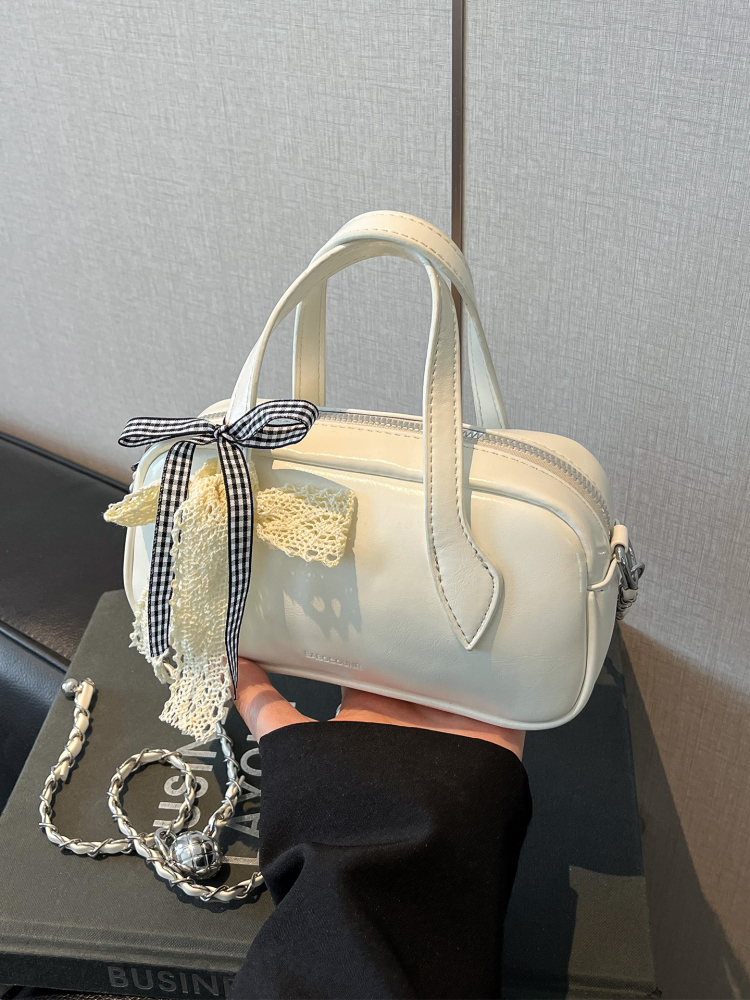 Trendy Women's Tote Bag 2025 | Versatile High-End Feel Shoulder & Crossbody Bag for Chic Style Trendy Women's Tote Bag 2025 | Versatile High-End Feel Shoulder & Crossbody Bag for Chic Style