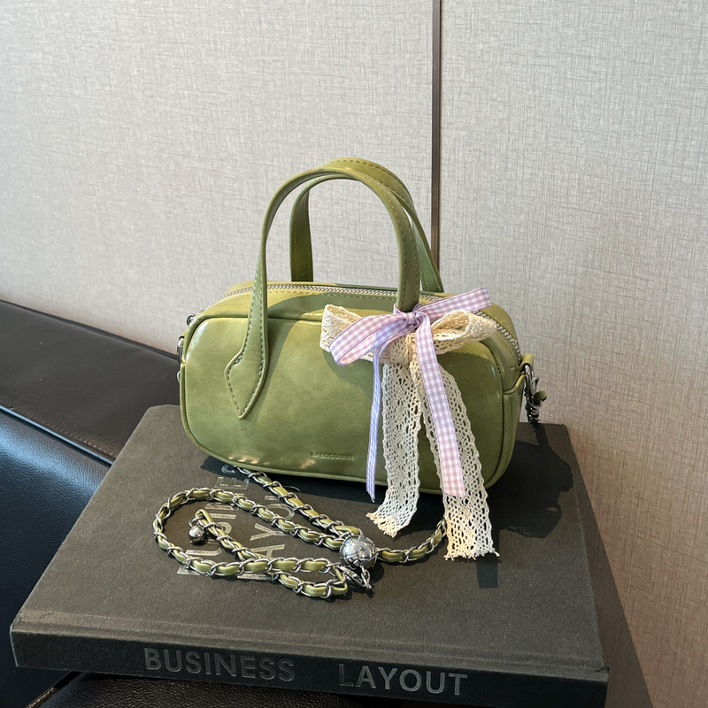 Trendy Women's Tote Bag 2025 | Versatile High-End Feel Shoulder & Crossbody Bag for Chic Style Trendy Women's Tote Bag 2025 | Versatile High-End Feel Shoulder & Crossbody Bag for Chic Style