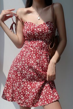 V-neck Red Floral Spaghetti Strap Dress - Vintage Slim Fit Waist-Tie Short Vacation Dress in French Style