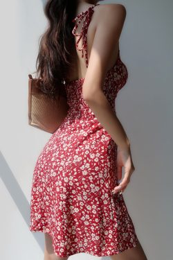 V-neck Red Floral Spaghetti Strap Dress - Vintage Slim Fit Waist-Tie Short Vacation Dress in French Style