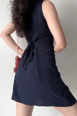 V-Neck Sleeveless Dress for Women - Waist-Cinching Tie-Up A-Line Mini Dress in European American Style, Slimming Design