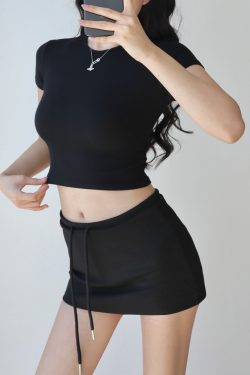 Versatile Basic Round Neck Short Sleeve T-Shirt for Women - Summer Slim Fit Solid Color Top - Fashion Essentials for Every Wardrobe