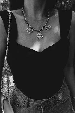 Versatile Black Wide Strap Camisole - 2025 Spring/Summer, French Style, Perfect for Vacation, Y2K Inspired Fashion