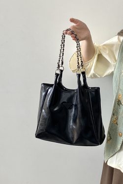 Versatile Large Capacity Women's Tote Bag - Commuter Chain Shoulder Handbag for Everyday Use