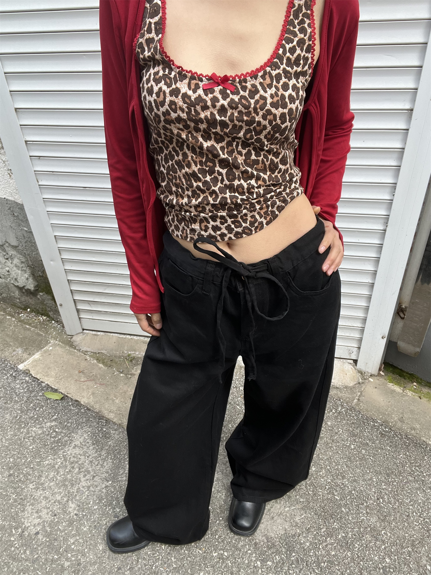 Versatile Loose Fit Wide-Leg Sweatpants with Drawstring - Solid Color, Thin Fabric, Floor-Length, Straight-Leg Style for Women Versatile Loose Fit Wide-Leg Sweatpants with Drawstring - Solid Color, Thin Fabric, Floor-Length, Straight-Leg Style for Women