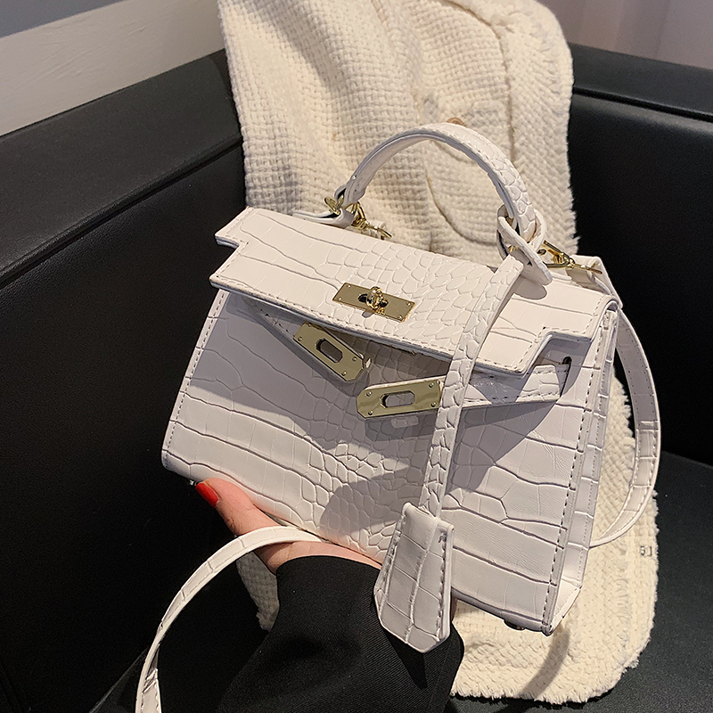 Versatile Retro Crocodile Pattern Crossbody Handbag - Small Square Bag for Spring/Summer 2025, Fashionable Women's Accessory Versatile Retro Crocodile Pattern Crossbody Handbag - Small Square Bag for Spring/Summer 2025, Fashionable Women's Accessory