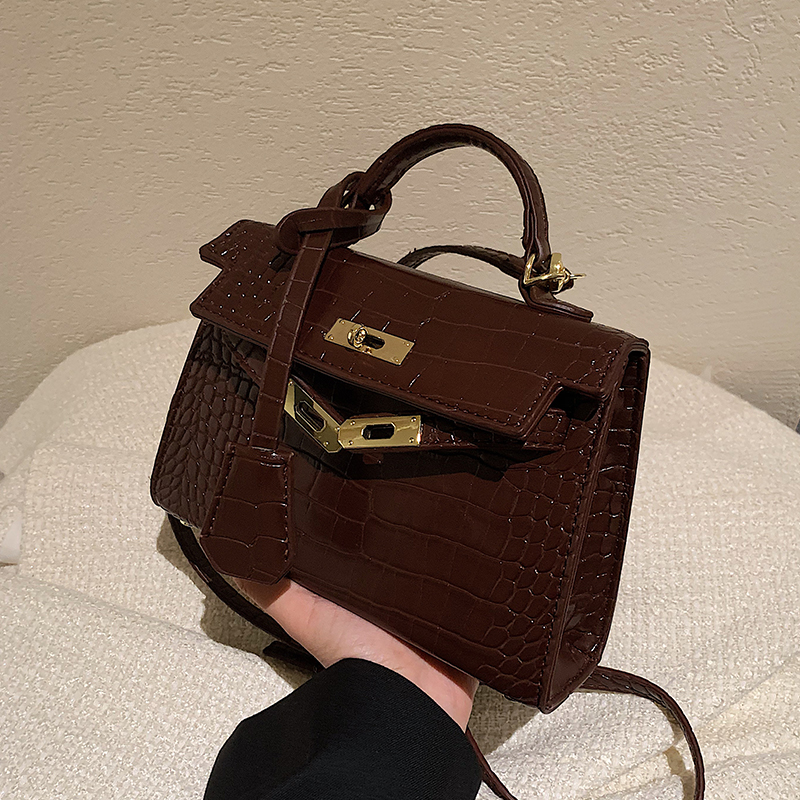 Versatile Retro Crocodile Pattern Crossbody Handbag - Small Square Bag for Spring/Summer 2025, Fashionable Women's Accessory Versatile Retro Crocodile Pattern Crossbody Handbag - Small Square Bag for Spring/Summer 2025, Fashionable Women's Accessory